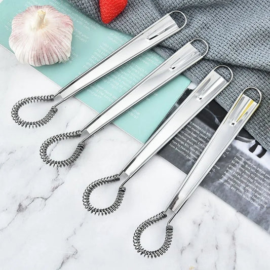 Handheld Mini Egg Blender — Portable Electric Whisk for Baking & Drinks